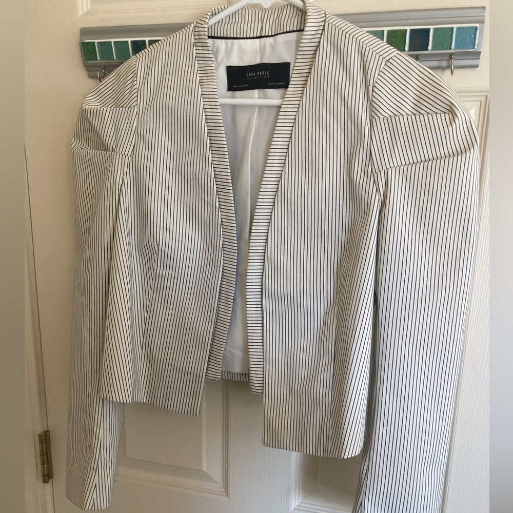 Zara cropped jacket